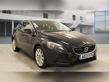 Volvo V40 feature image