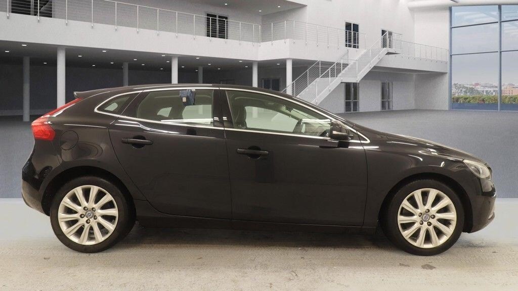 Used Volvo V40 2013 for sale - 77519522: Photo 4