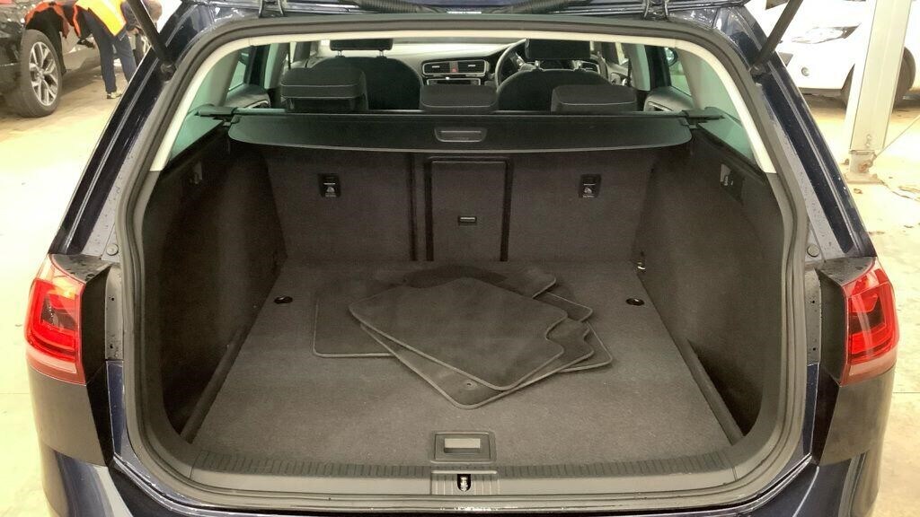 Used Volkswagen Golf 2015 for sale - 76534140: Photo 10