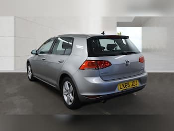 Used Volkswagen Golf 2017 for sale - 79835080: Photo