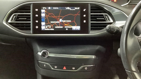 Used Peugeot 308 2014 for sale - 76172525: Photo 13