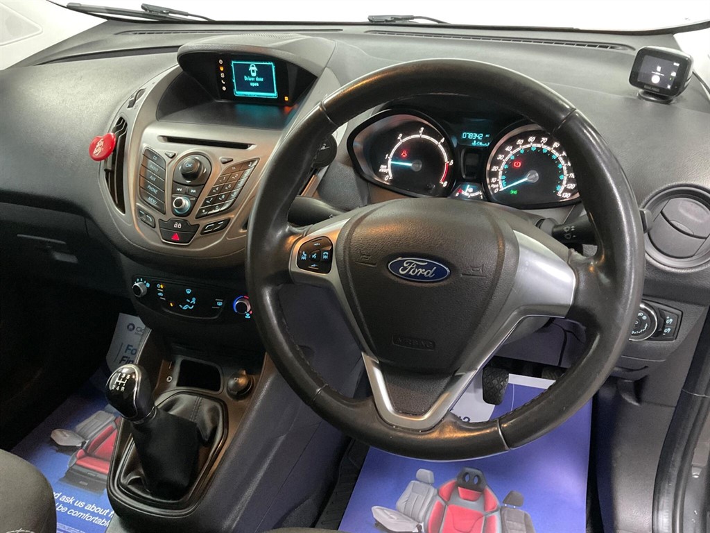Used Ford Transit Courier 2015 for sale - 76344213: Photo 23