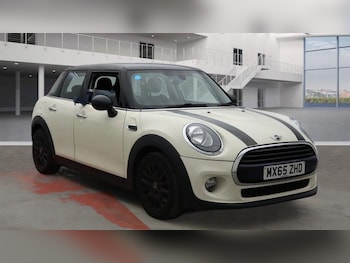 2015 - 1.5 Cooper Auto Euro 6 (s/s) 5dr