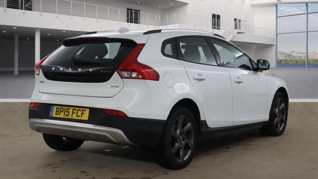 Used Volvo V40 2015 for sale - 77165615: Photo 7