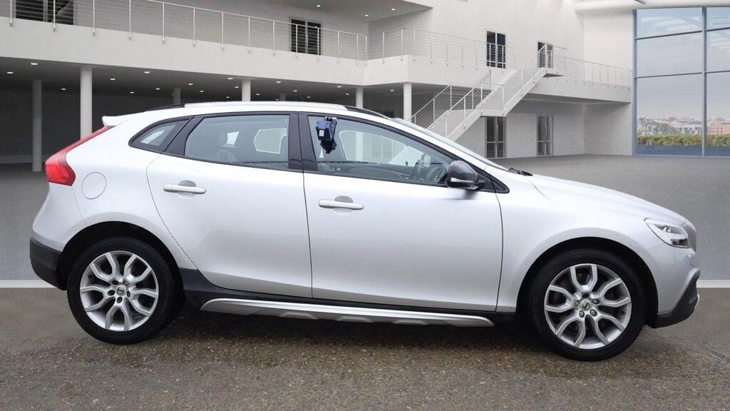 Used Volvo V40 Cross Country 2017 for sale - 75984967: Photo 12