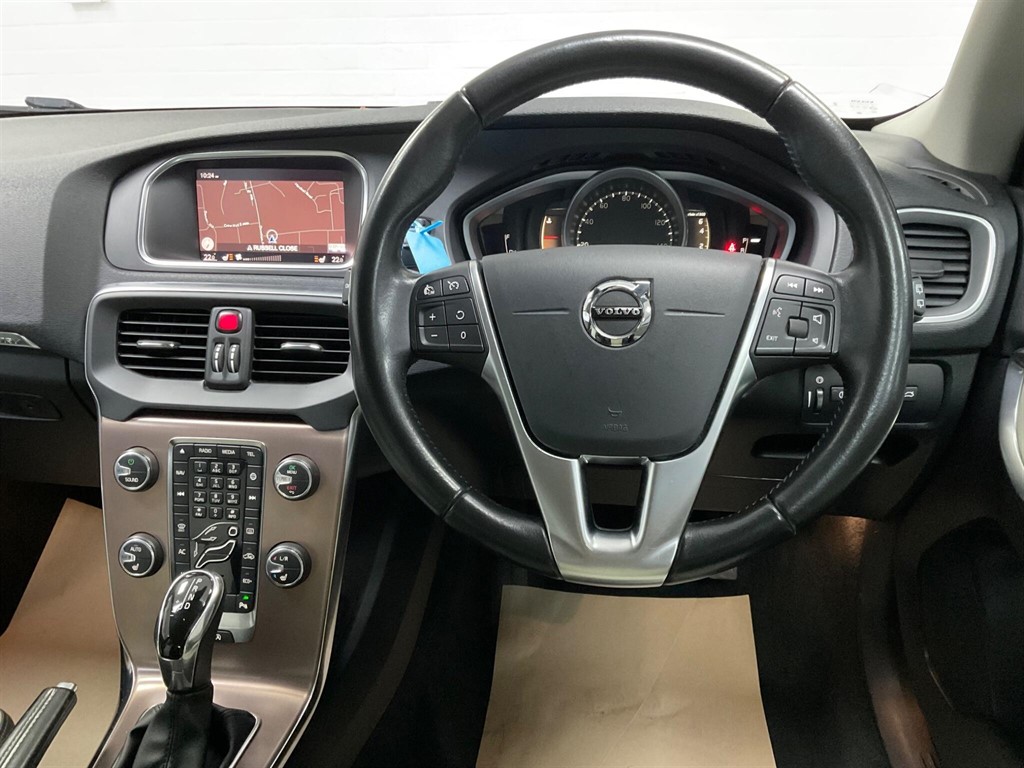 Used Volvo V40 Cross Country 2017 for sale - 75984967: Photo 24