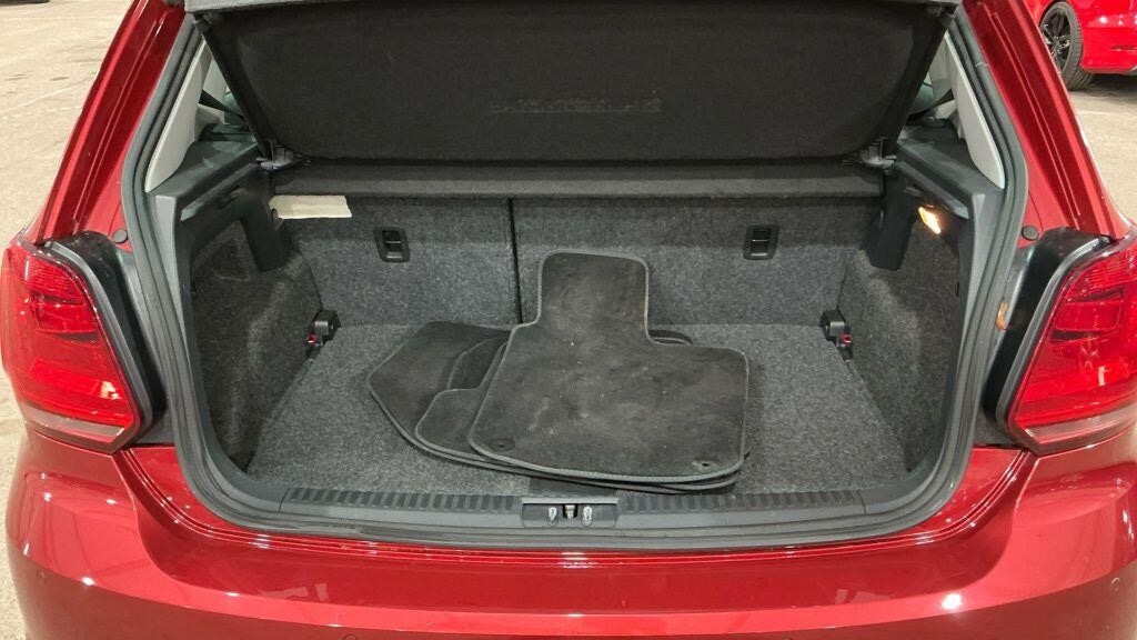 Used Volkswagen Polo 2014 for sale - 76375663: Photo 16