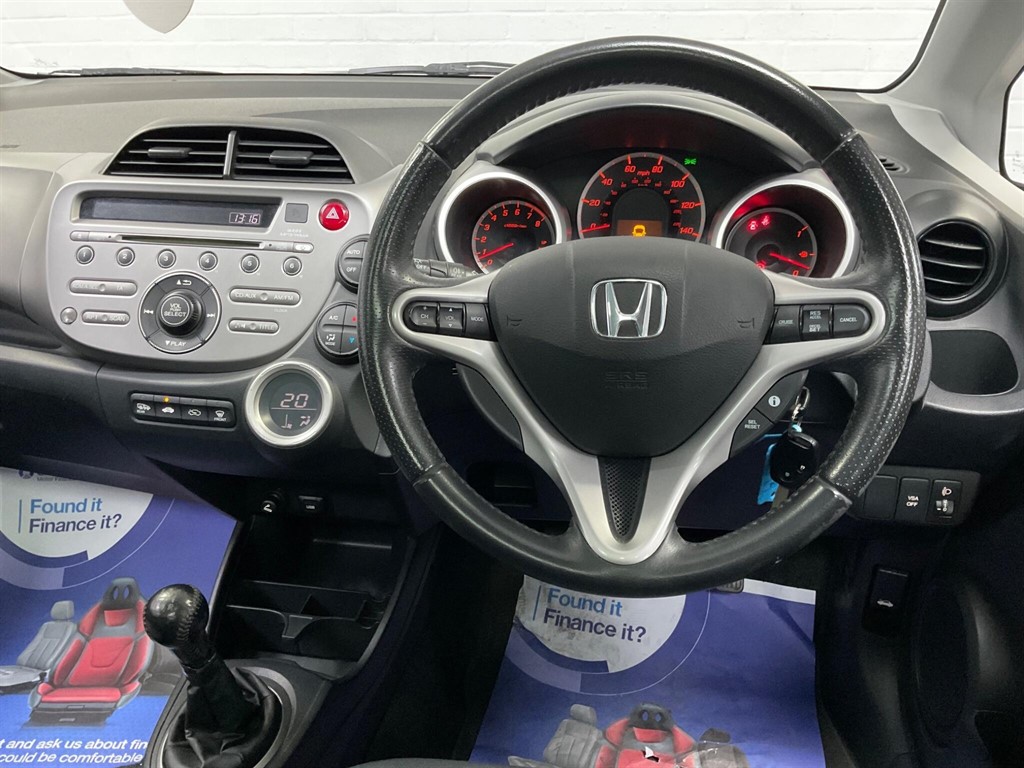 Used Honda Jazz 2011 for sale - 75680658: Photo 24