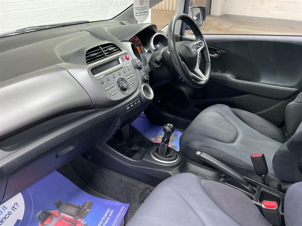 Used Honda Jazz 2011 for sale - 75680658: Photo 25