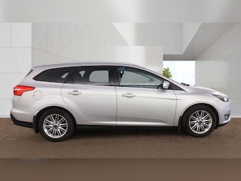 Used Ford Focus 2017 for sale - 79515789: Photo