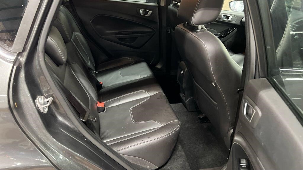 Used Ford Fiesta 2015 for sale - 76302533: Photo 15