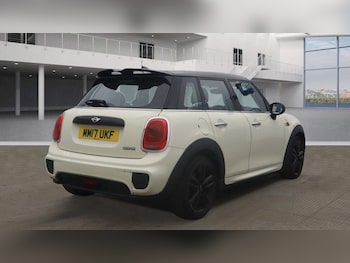 Used MINI Hatch 2017 for sale - 76589973: Photo