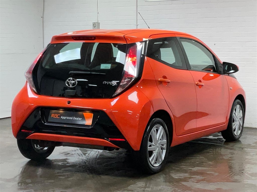 Used Toyota AYGO 2015 for sale - 76738566: Photo 18