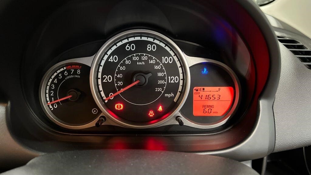 Used Mazda Mazda2 2013 for sale - 76379604: Photo 11