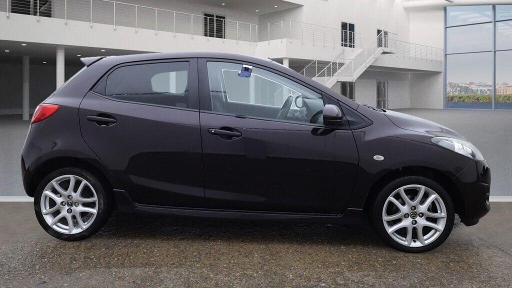 Used Mazda Mazda2 2013 for sale - 76379604: Photo 4