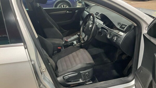 Used Volkswagen Passat 2011 for sale - 75680650: Photo 10
