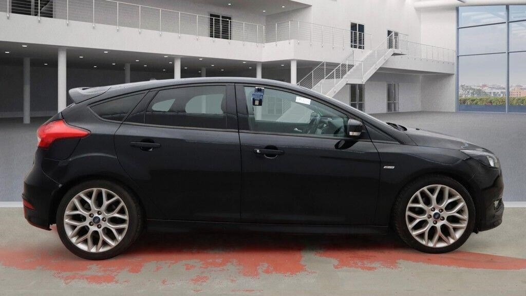 Used Ford Focus 2017 for sale - 77198564: Photo 4