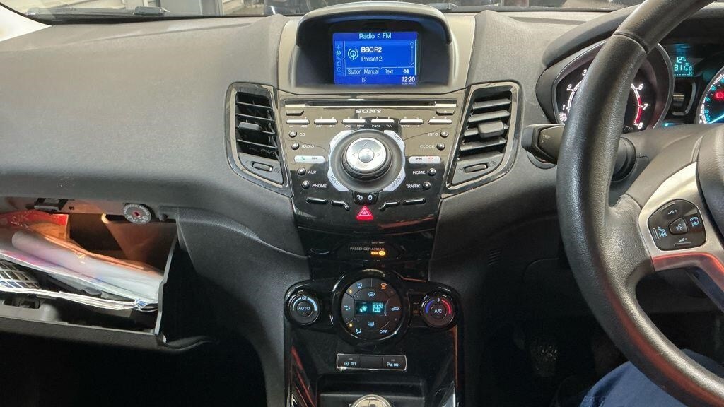 Used Ford Fiesta 2015 for sale - 77732855: Photo 13