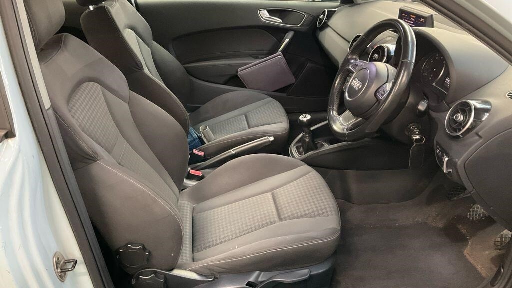 Used Audi A1 2011 for sale - 77019957: Photo 10