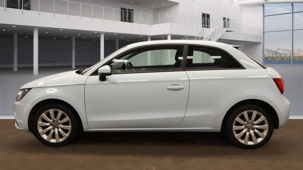 Used Audi A1 2011 for sale - 77019957: Photo 5