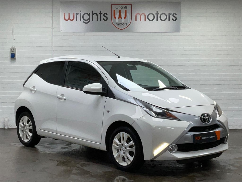 Used Toyota AYGO 2015 for sale - 76221946: Photo 2