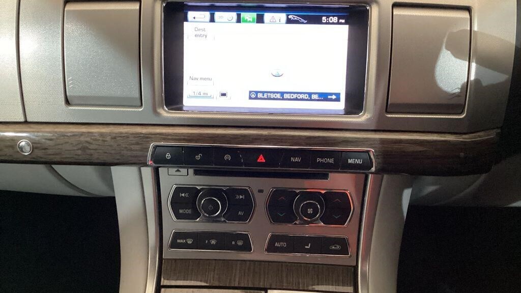 Used Jaguar XF 2013 for sale - 76540188: Photo 13