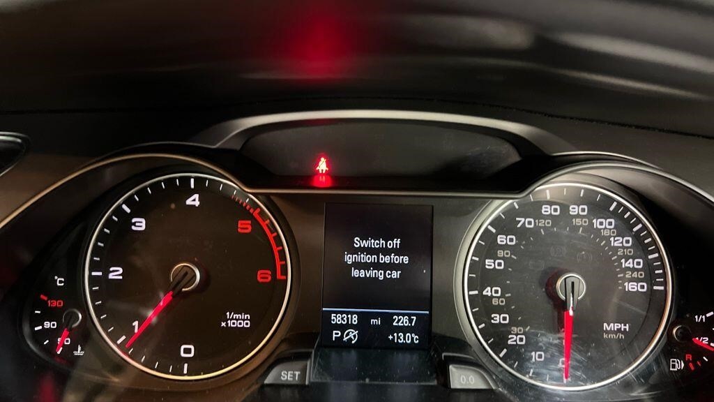 Used Audi A4 Avant 2014 for sale - 76587104: Photo 17