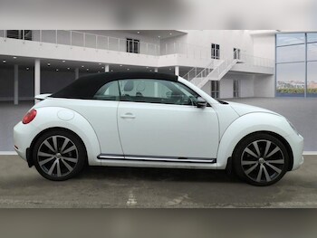 Used Volkswagen Beetle 2014 for sale - 77532412: Photo