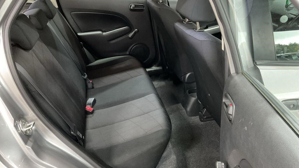 Used Mazda Mazda2 2013 for sale - 75984978: Photo 11