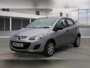 Used Mazda Mazda2 2013 for sale - 75984978: Photo 2