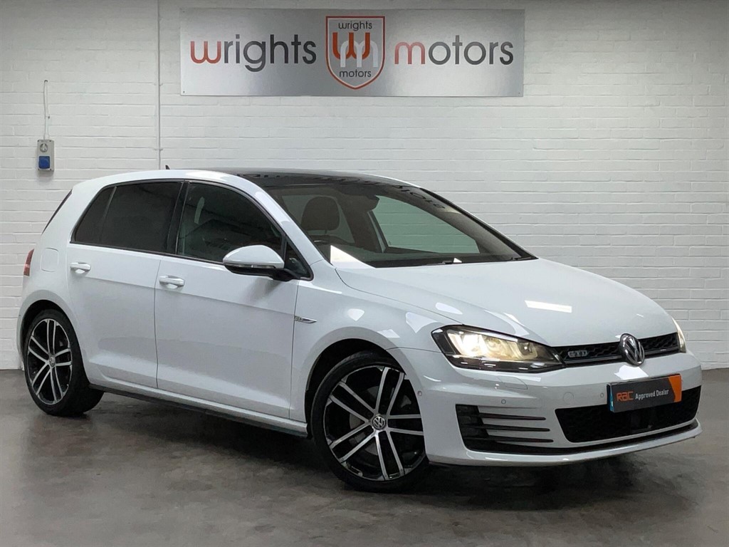 Used Volkswagen Golf 2016 for sale - 76008446: Photo 1