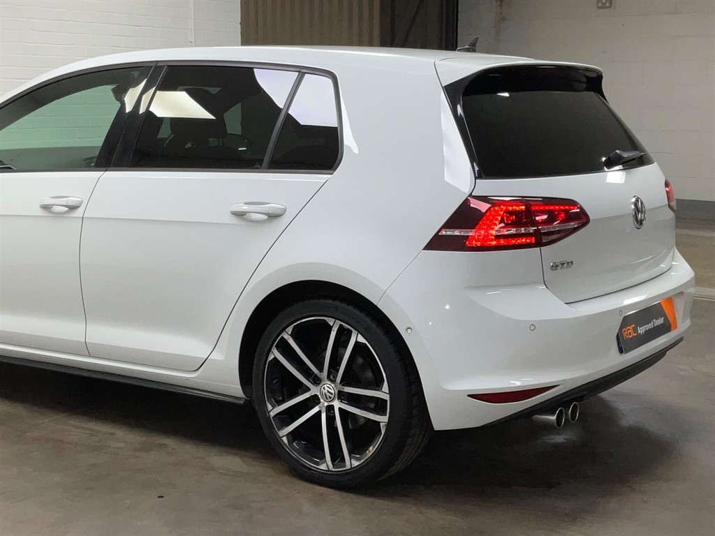 Used Volkswagen Golf 2016 for sale - 76008446: Photo 20