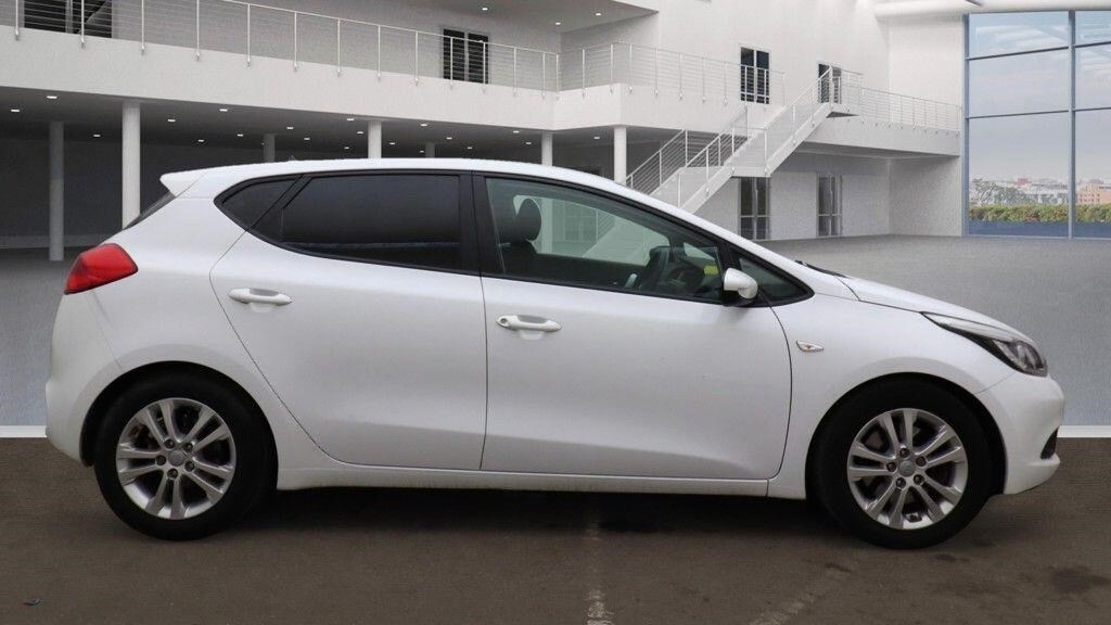 Used Kia Ceed 2014 for sale - 76379607: Photo 4