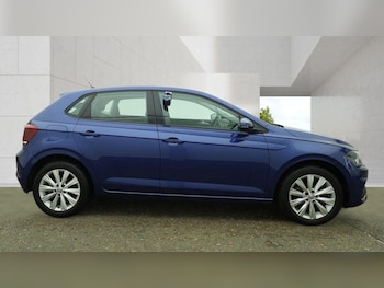 Used Volkswagen Polo 2018 for sale - 79160343: Photo
