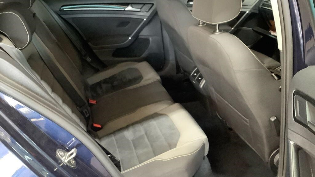 Used Volkswagen Golf 2016 for sale - 77210748: Photo 11