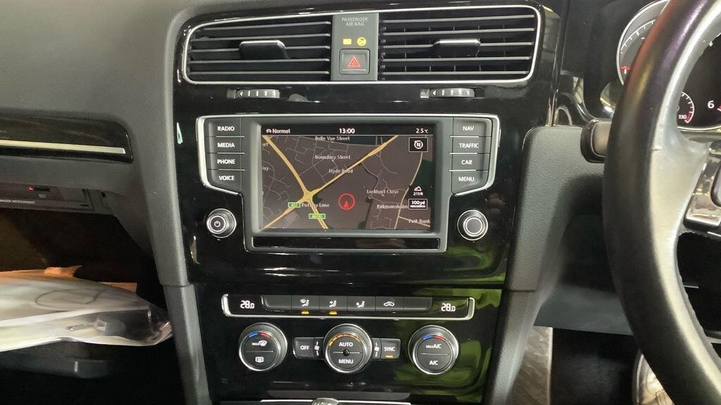 Used Volkswagen Golf 2016 for sale - 77210748: Photo 13