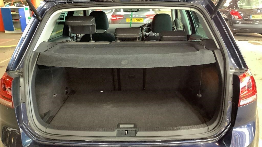 Used Volkswagen Golf 2016 for sale - 77210748: Photo 16