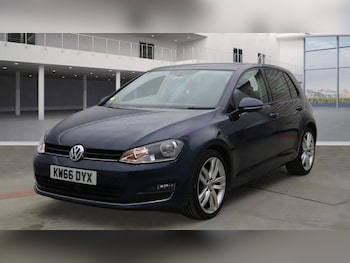 Used Volkswagen Golf 2016 for sale - 77210748: Photo