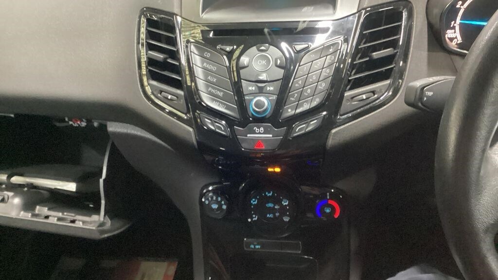 Used Ford Fiesta 2015 for sale - 76534123: Photo 13