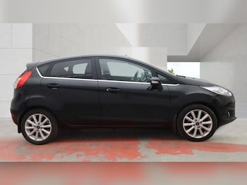Used Ford Fiesta 2016 for sale - 78762142: Photo