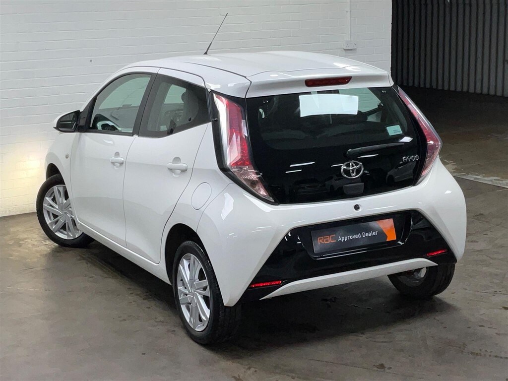 Used Toyota AYGO 2014 for sale - 76379606: Photo 12