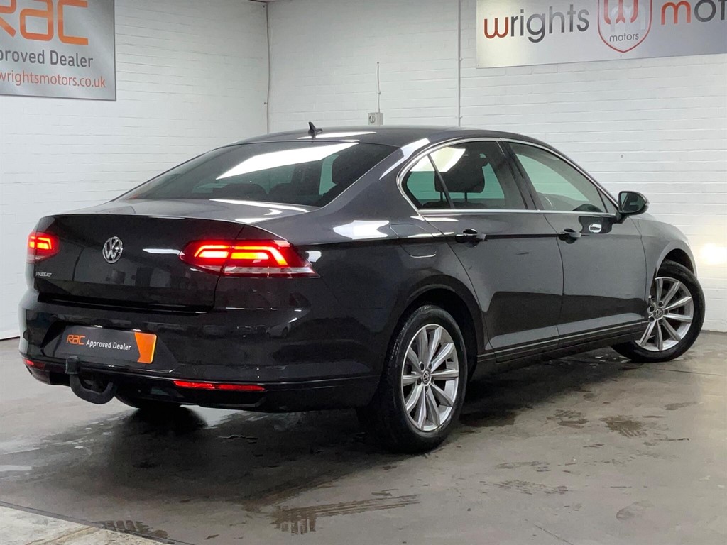 Used Volkswagen Passat 2018 for sale - 76302536: Photo 11