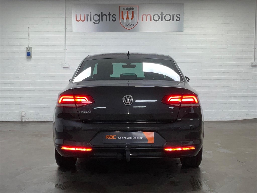 Used Volkswagen Passat 2018 for sale - 76302536: Photo 13