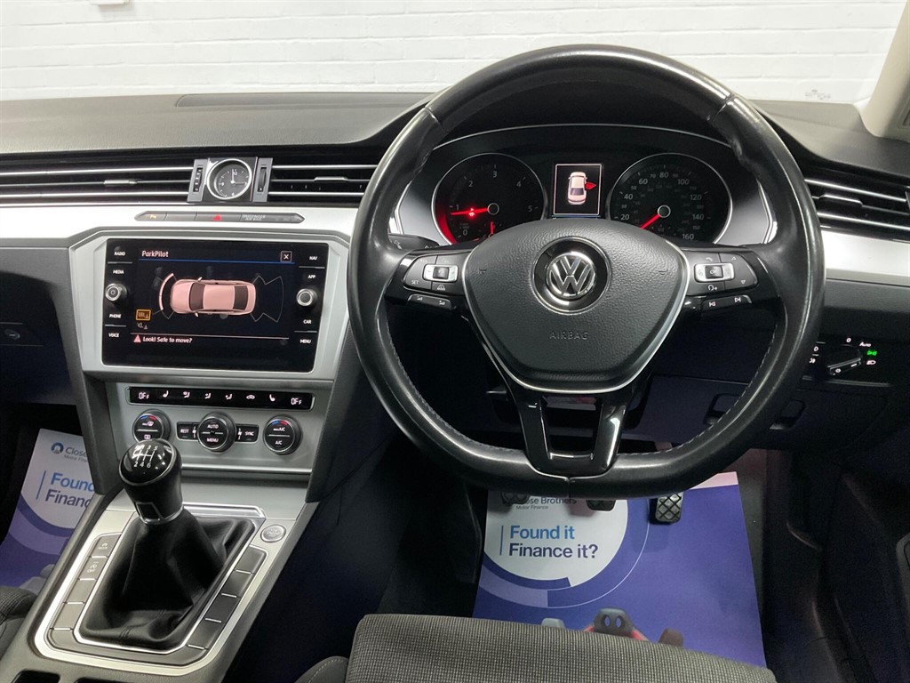 Used Volkswagen Passat 2018 for sale - 76302536: Photo 24