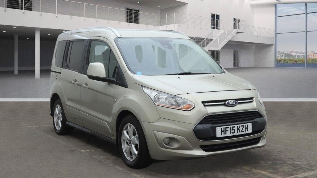 Used Ford Tourneo Connect 2015 for sale - 76941131: Photo 1
