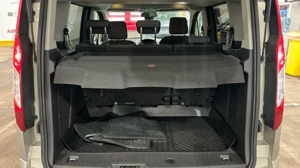 Used Ford Tourneo Connect 2015 for sale - 76941131: Photo 16