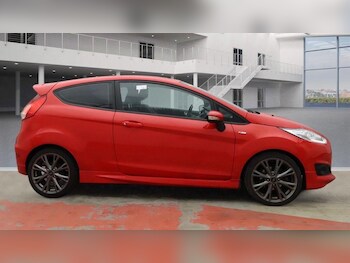 Used Ford Fiesta 2017 for sale - 77210779: Photo