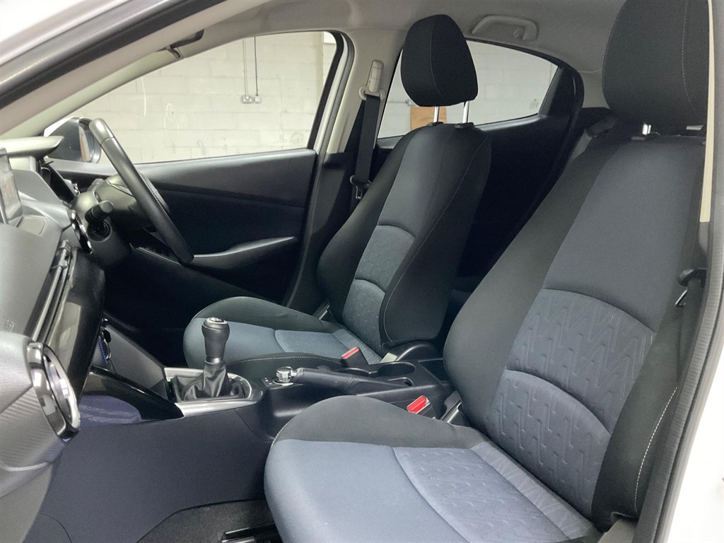 Used Mazda Mazda2 2015 for sale - 75864864: Photo 25