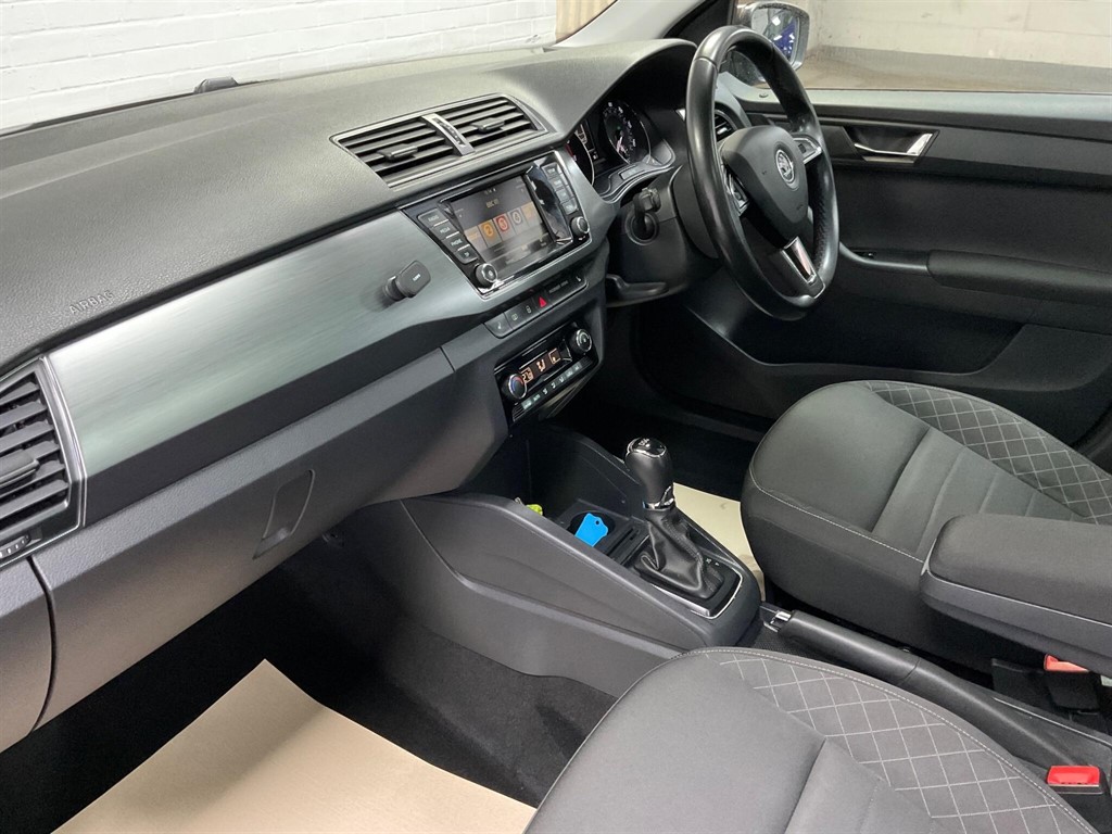 Used Skoda Fabia 2015 for sale - 76172510: Photo 25