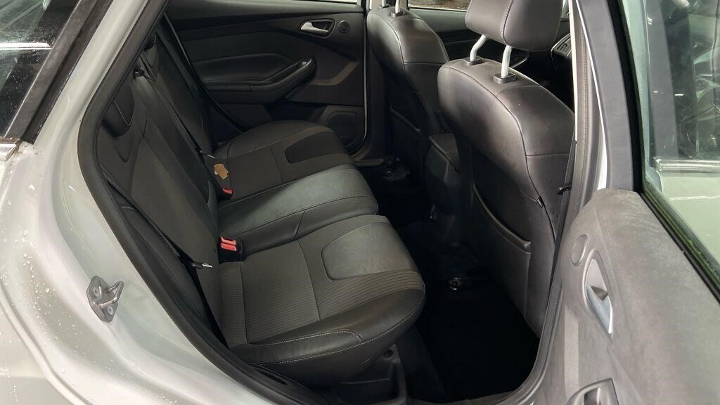 Used Ford Focus 2014 for sale - 76941142: Photo 11